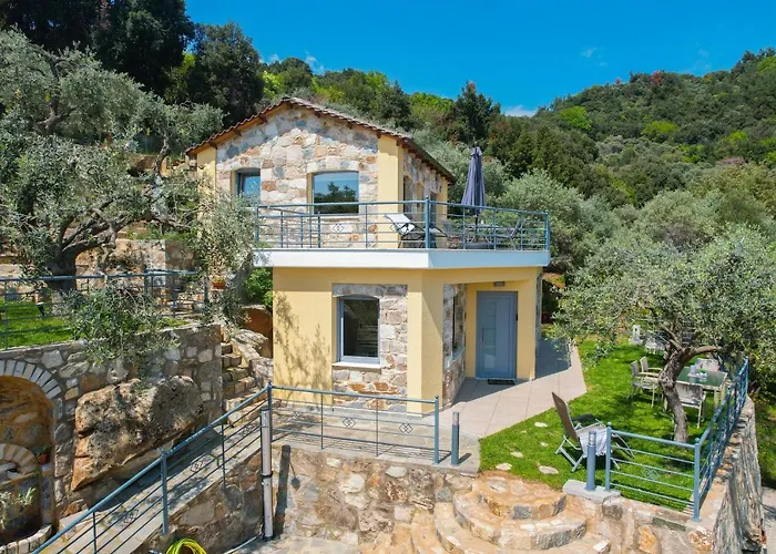 Villa Lithos