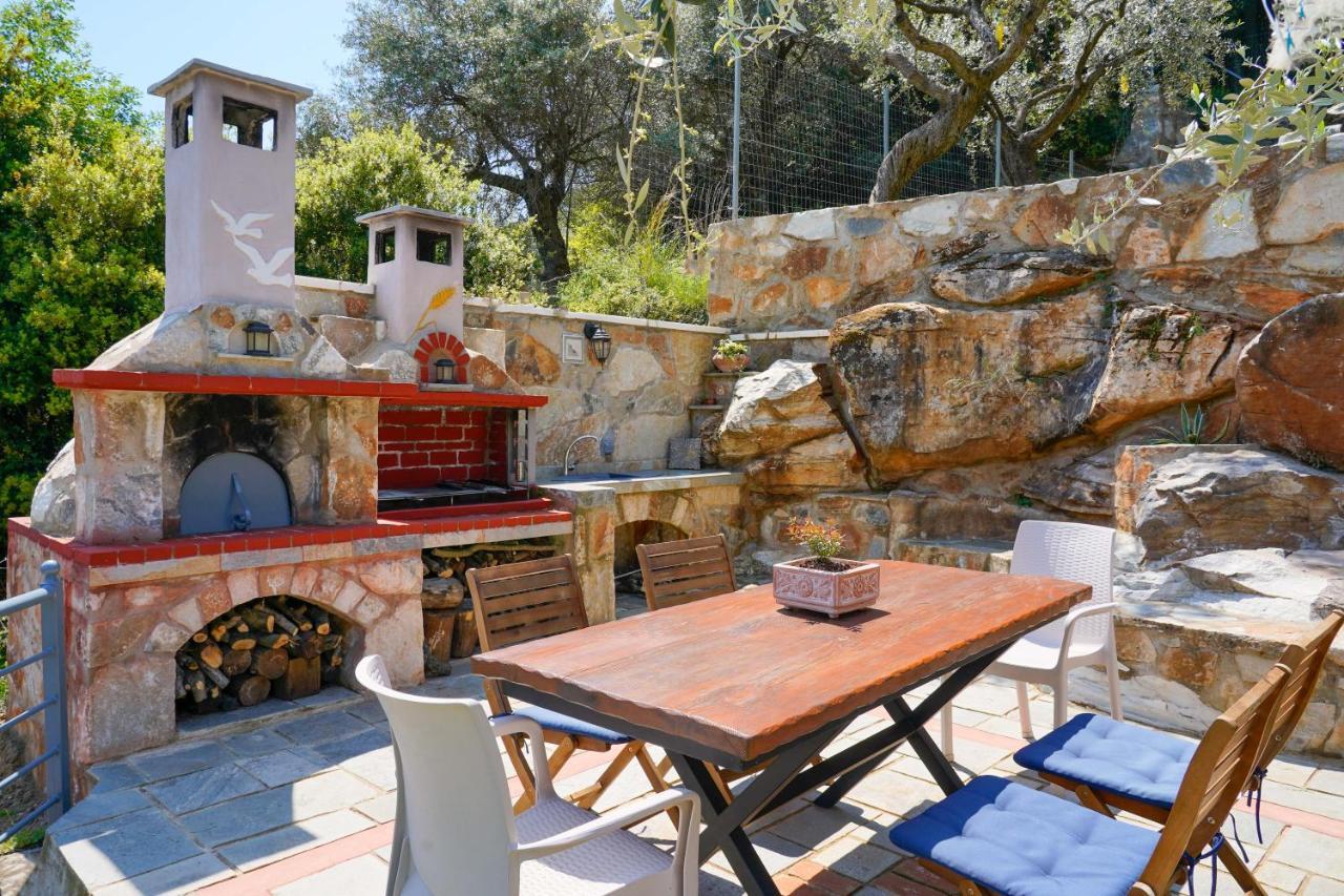 Lithos Villa *