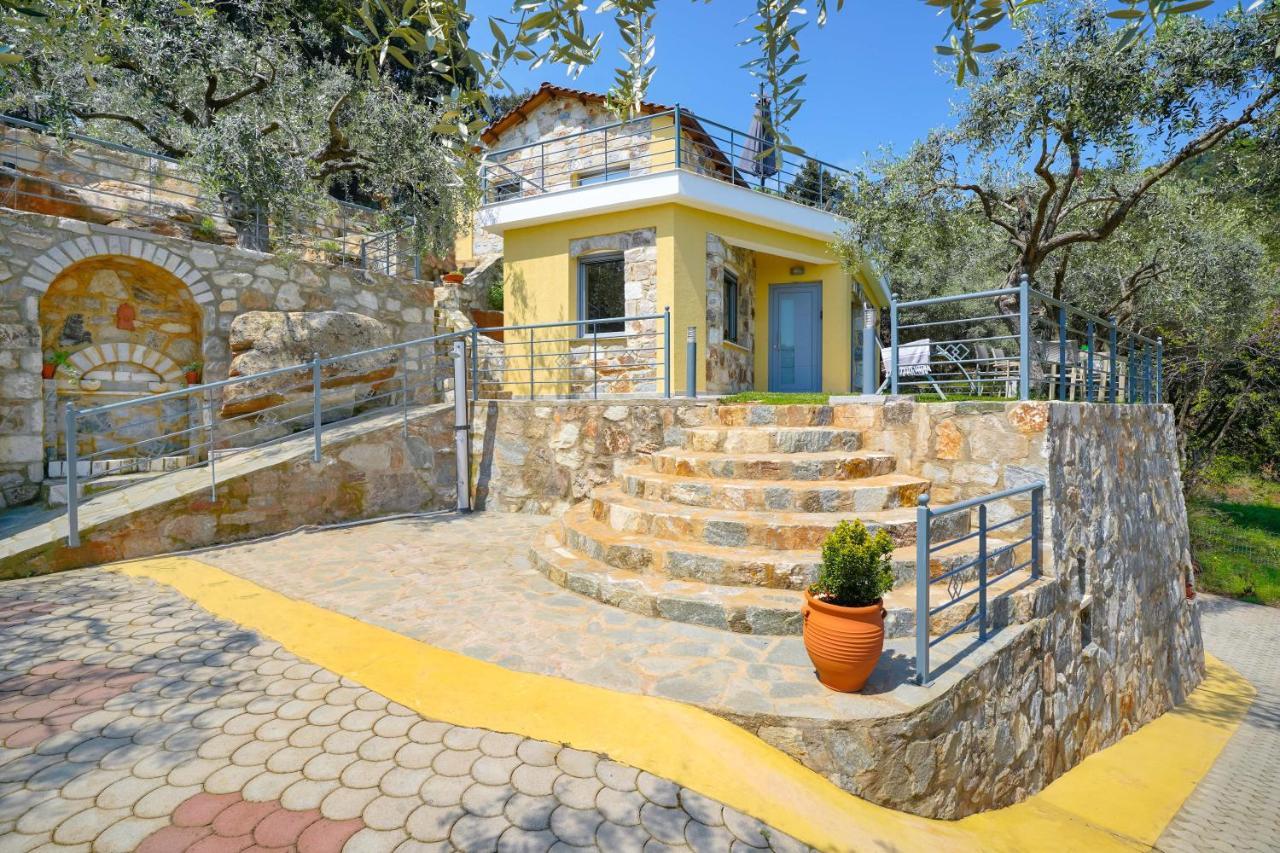 Lithos Chrisi Ammoudia